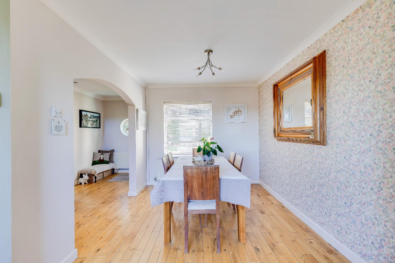 4 Bowmans Way, Cowbridge, Vale of Glamorgan, CF71 7AW